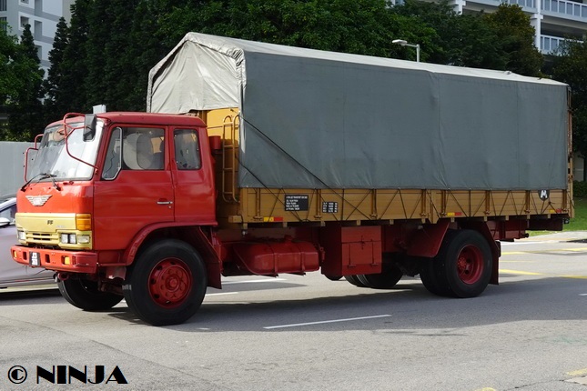Hino_FF_4x2_V_MY_01.jpg