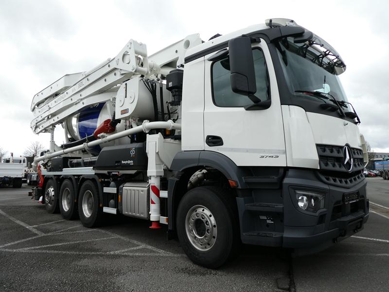 MB Arocs 3742 Betonpumpe 2 (Copy).jpg