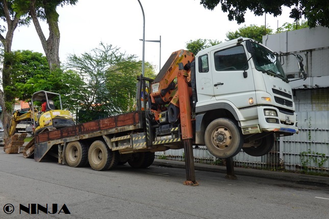  Mitsubishi_Fuso_Super_Great_FP517P_6x4_V
_HR_Palfinger_SGP_06.jpg