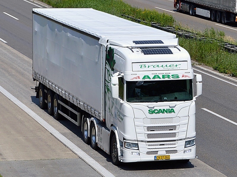 Brauer Transport, Aars, CN 27 261, DK 0175.jpg