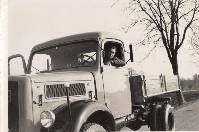 1954 - erster LKW.jpg