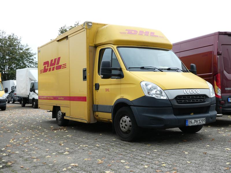Iveco 35S11 MK5 DHL 21 (Copy).jpg