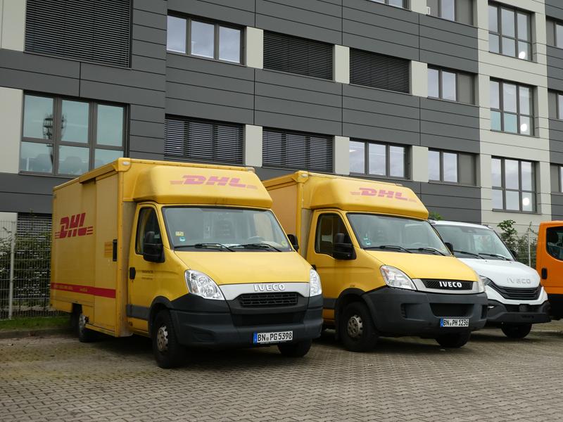 Iveco 35S11 MK5 DHL 22 (Copy).jpg