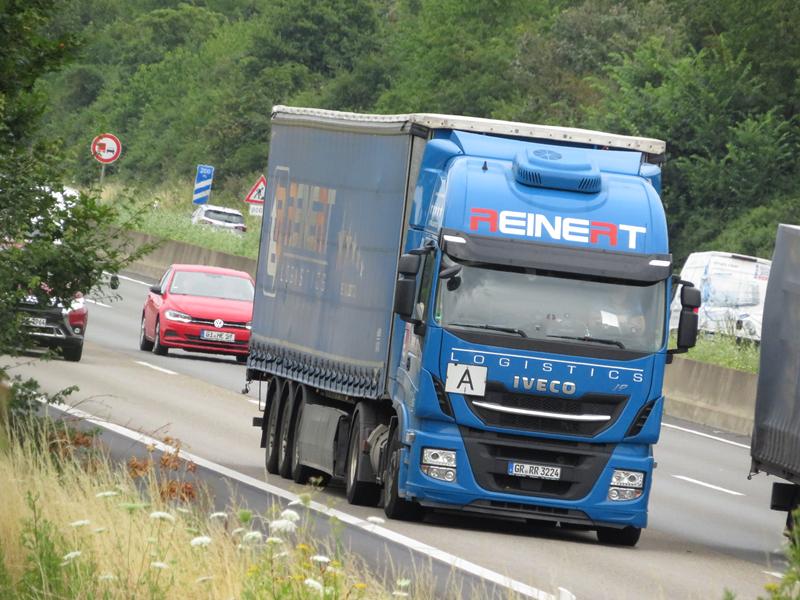 Iveco Stralis Hi-Way NP 460 Reinert Logistics 50 (Copy).jpg