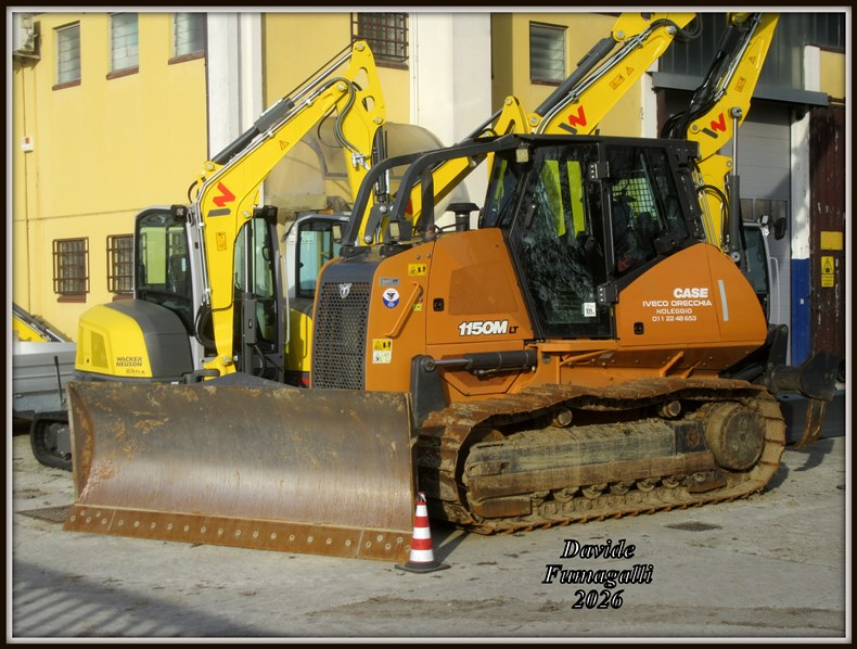 Case 1150M LT 001.jpg