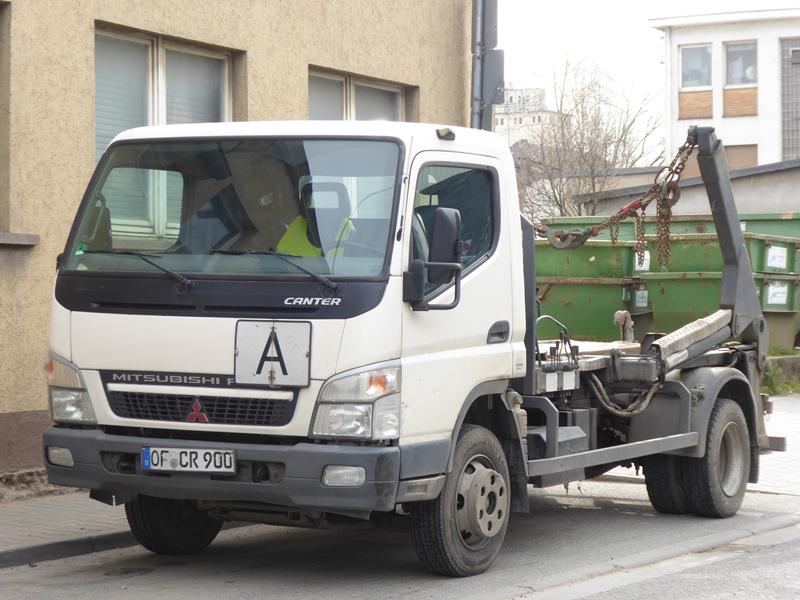 Mitsubishi Fuso Canter 7C15 MK7 Absetzkipper Conrec 2 (Copy).jpg