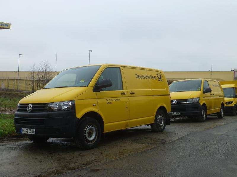 VW T5 FL Deutsche Post DHL 1 (Copy).jpg