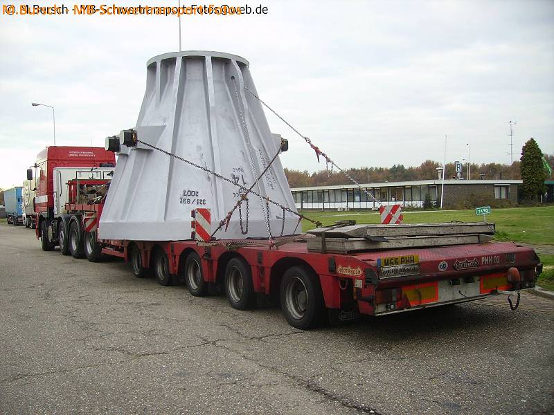  DAF-95-XF530-Potteries-M55PHH-Bursch-161
107-06.jpg