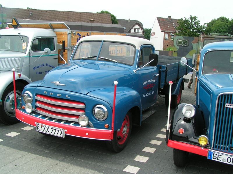 Opel Blitz 2 Pritsche 001.jpg