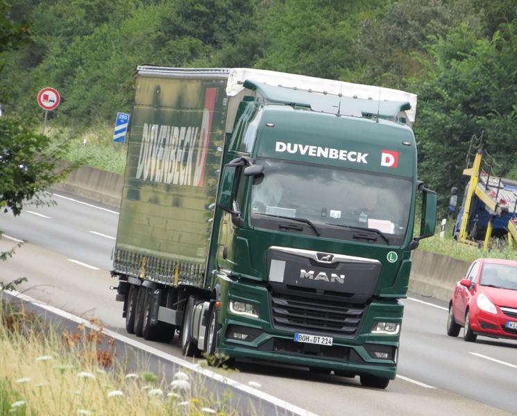 New MAN TGX 18.470 Duvenbeck 32 (Copy).jpg