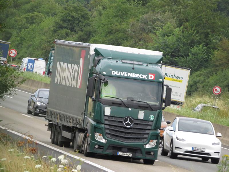 MB Actros 1845 MP4 Duvenbeck 30 (Copy).jpg