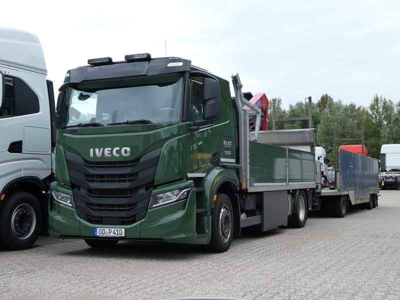 Iveco S-Way 400 CNG His Street 8 (Copy).jpg