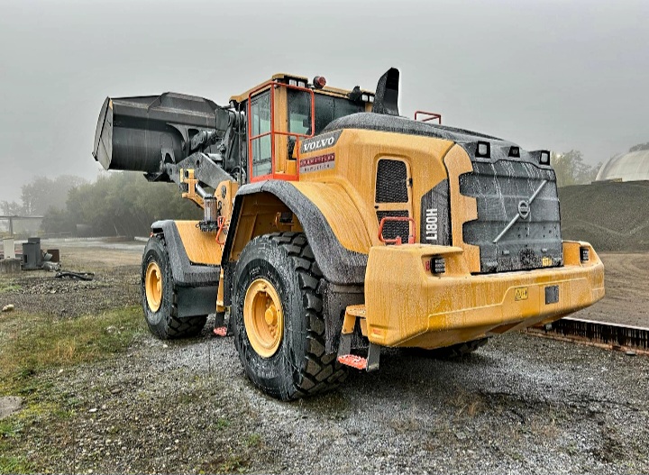 Volvo L180H.jpg
