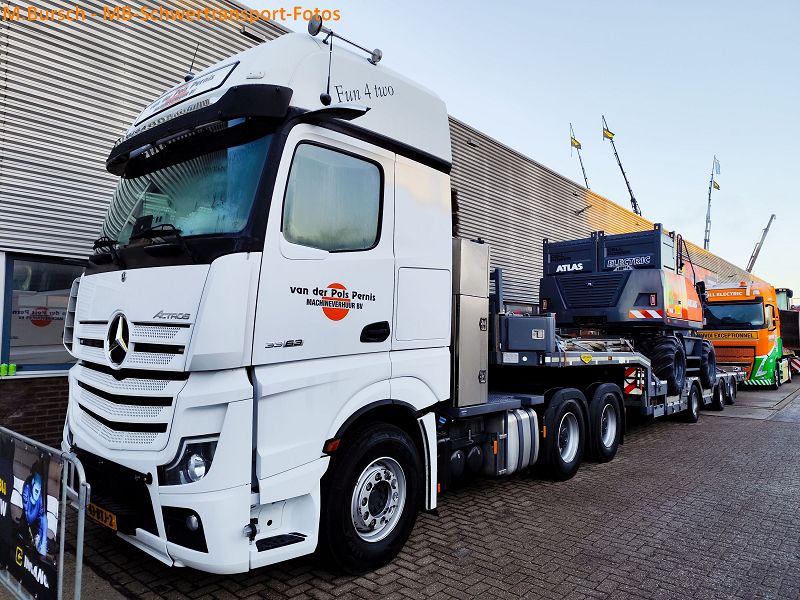 Van der Pols Pernis Machineverhuur B.V  0001.jpg