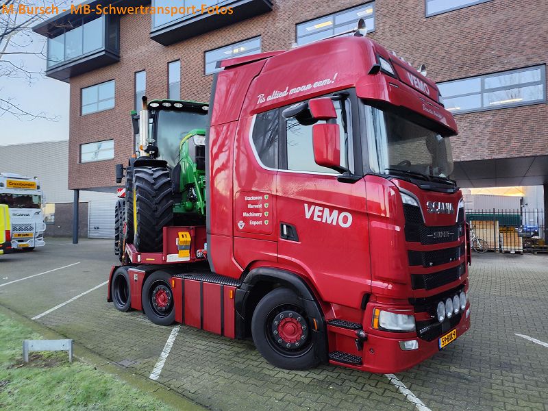 Vemo Tractoren B.V 0002.jpg