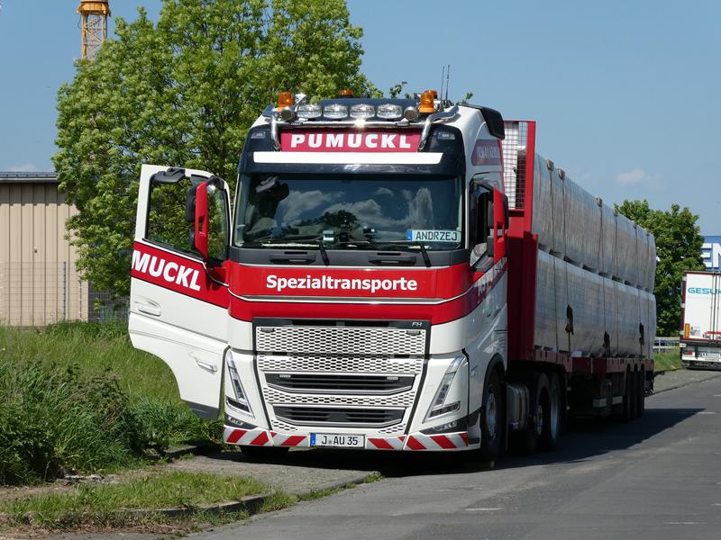 New Volvo FH 500 Pumuckl Spezialtransporte 1 (Copy).jpg