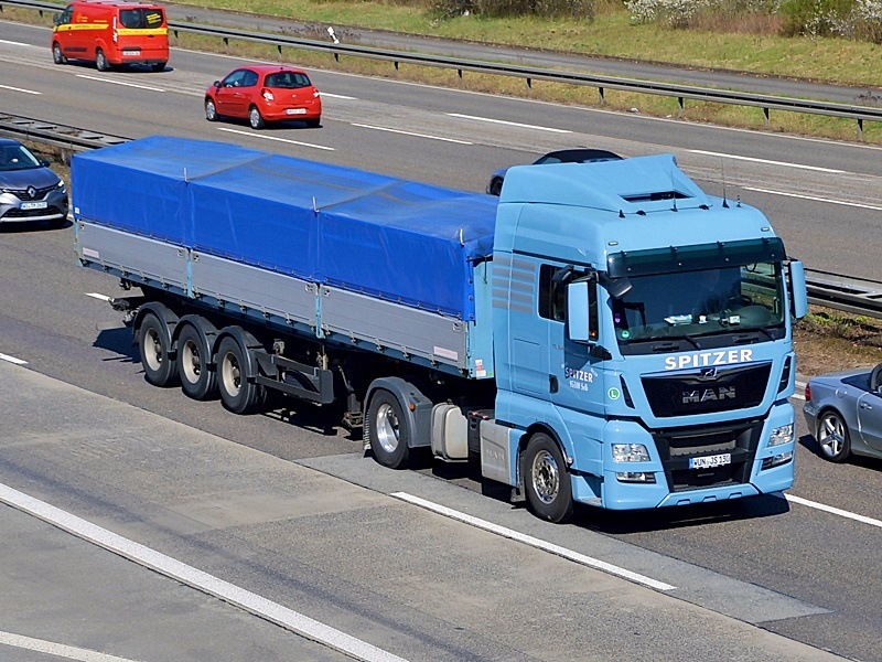 SPITZER, WUN-JS 130 0137.jpg