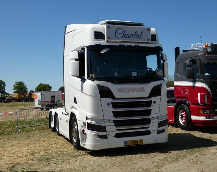 New Scania R450 Chantal 2 (Copy).jpg