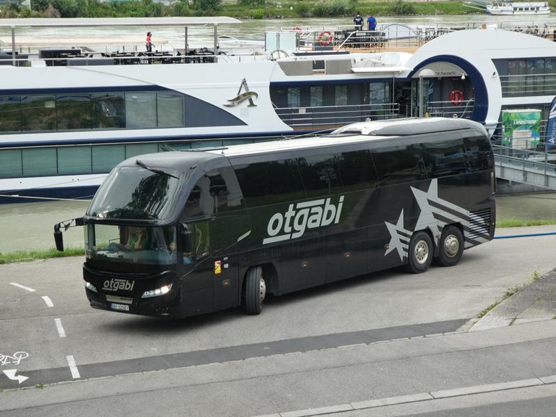 Neoplan Cityliner Otgabi 1 (Copy).jpg