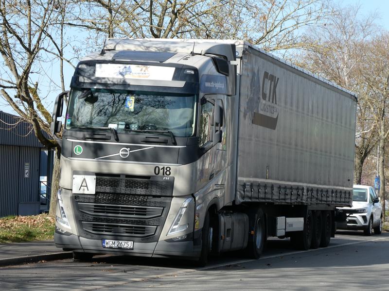 New Volvo FH 500 CTLK Logistics 1 (Copy).jpg