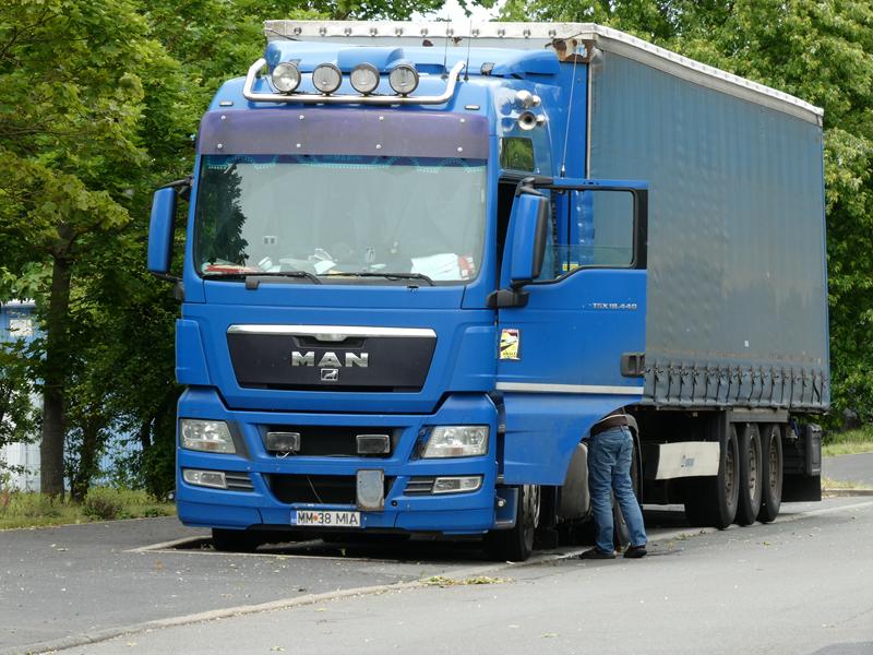 MAN TGX 18.440 SZM Rum&auml;nien Blau 22 (Copy).jpg