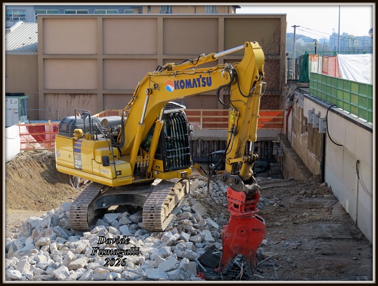 Komatsu PC210NLC-11 Foti 007.jpg