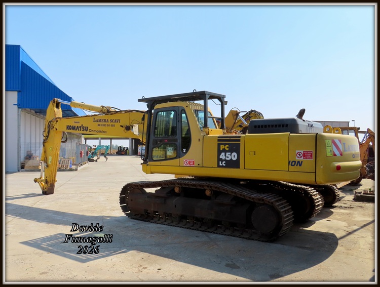Komatsu PC450-6 Lamera.jpg