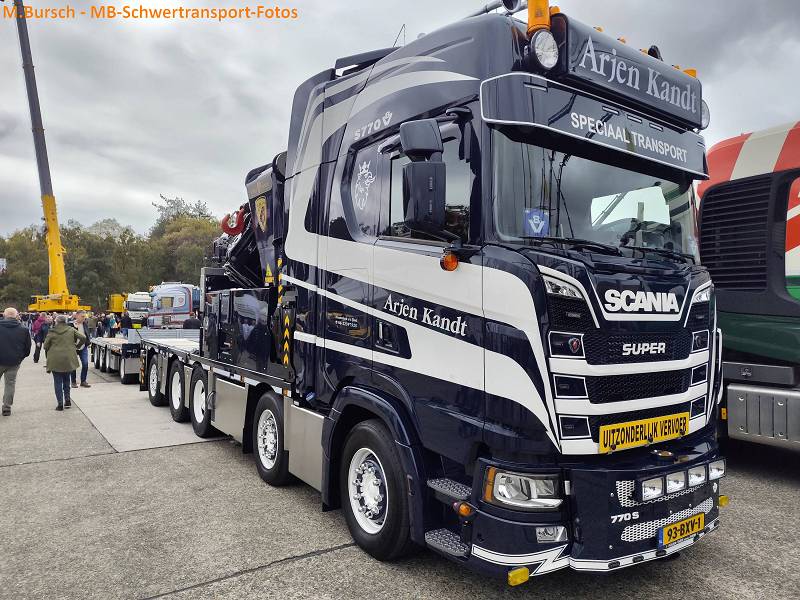 Mack & Speciaal Transportdag 0526.jpg
