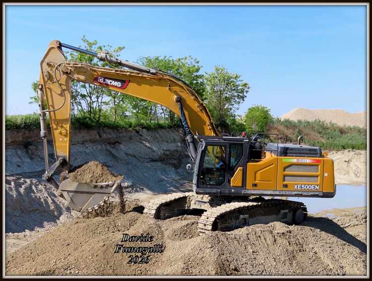 XCMG XE500 PeSo (7).jpg
