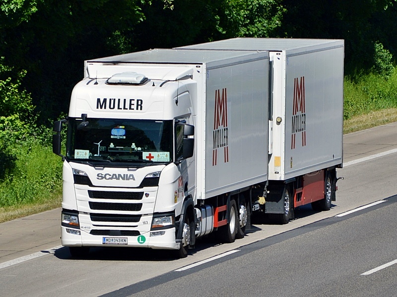 M&Uuml;LLER, MD 343KN, A 0027.jpg