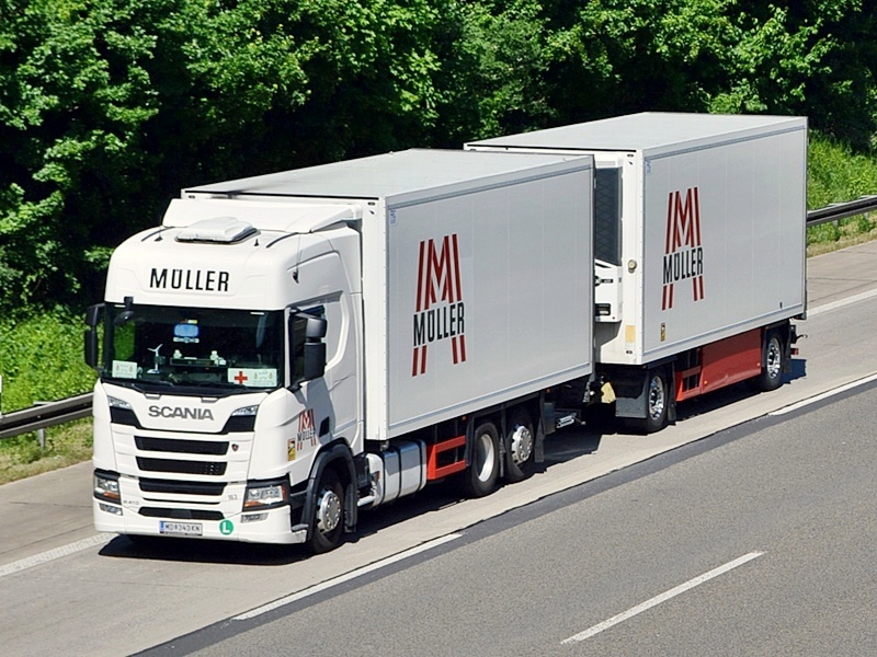 M&Uuml;LLER, MD 343KN, A 0028.jpg
