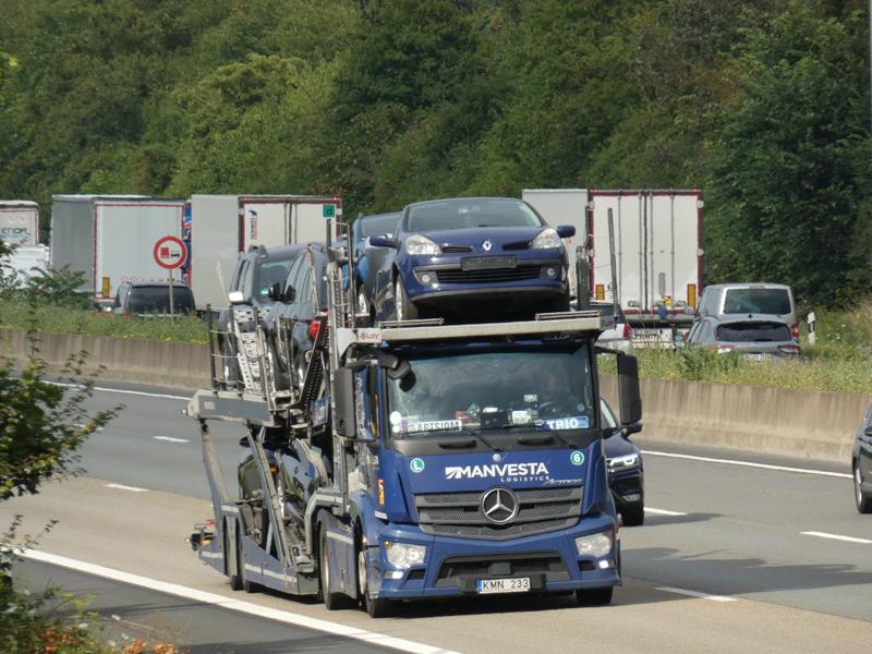MB Actros 1843 MP4 Manyesta Logistics 42 (Copy).jpg