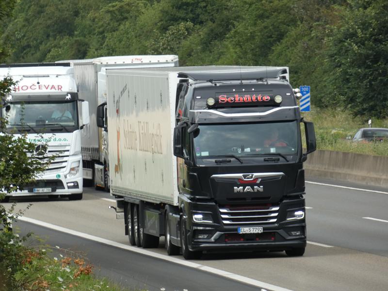 New MAN TGX 18.510 Sch&uuml;tte 18 (Copy).jpg