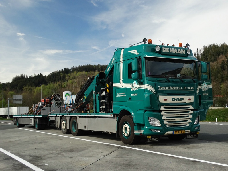 comp_DSC00420 - Kopie.jpg