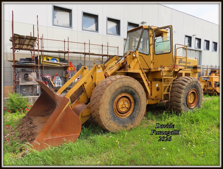 Fiat Allis FR20 De Vecchi 002.jpg