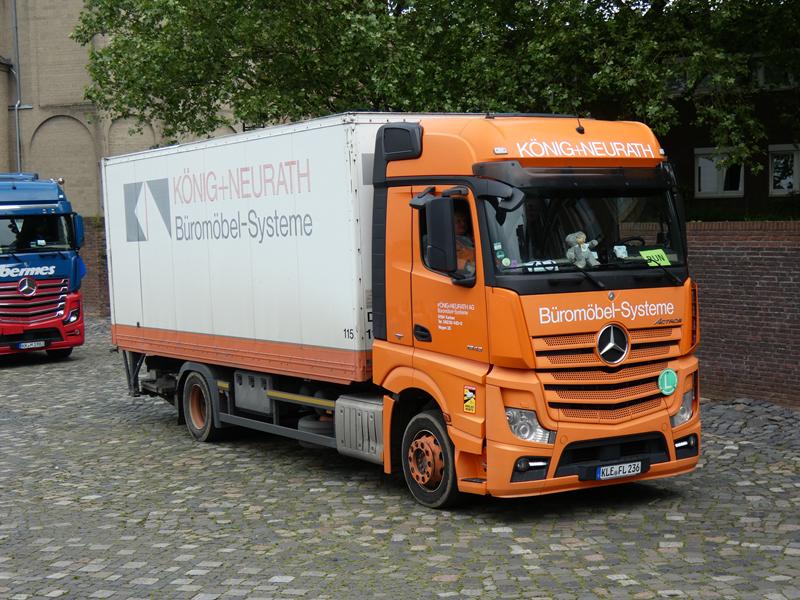 MB Actros 1842 MP4 K&ouml;nig & Neurath 21 (Copy).jpg