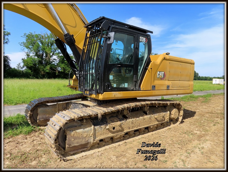 Caterpillar 336 Bergerat Rent 002.jpg