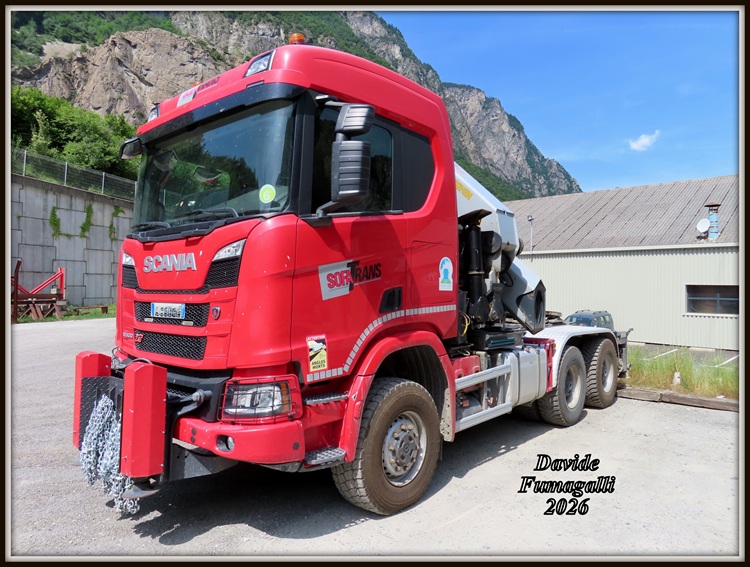 Scania R500XT Sofatrans 001.jpg