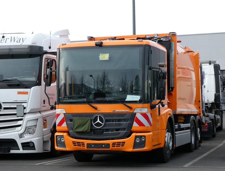 MB E-Econic 300 Stadtreiniger 1 (Copy).jpg