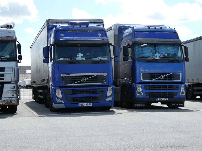 Volvo FH 400+ Volvo FH 440 Duo SZM Blau 1 (Copy).jpg