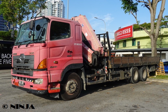 Hino_700_FS_2841_6x4_V_HR_Fassi_SGP_10.jpg