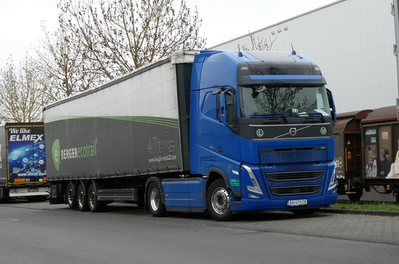 New Volvo FH 500 JT Trans 4 (Copy).jpg