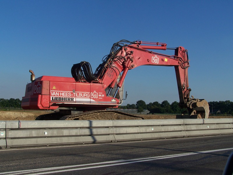 005 R 954 B V.jpg