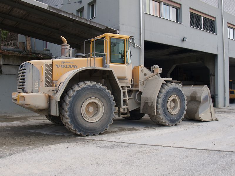 caricatore L220 E volvo Attachment