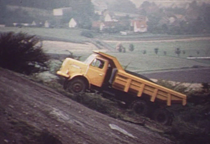 HS 22 HAK auf der Steigungsstrecke.jpg