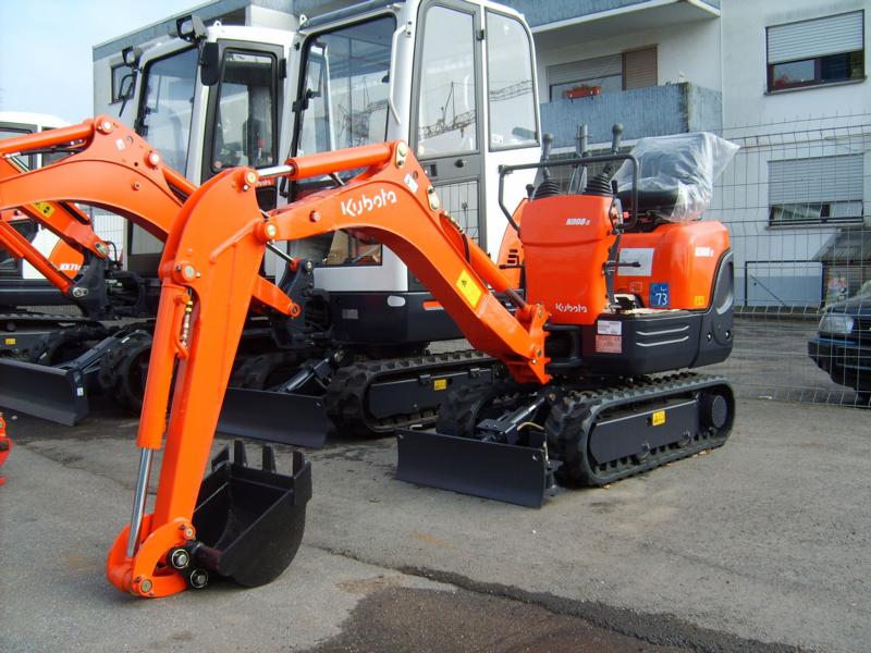 Kubota K 008-3.jpg