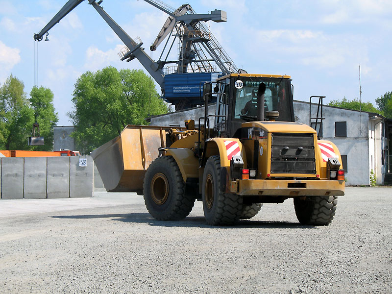 CAT 950 G (2).jpg