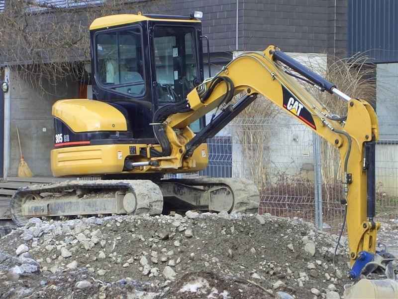 CAT 305 CR.1.jpg