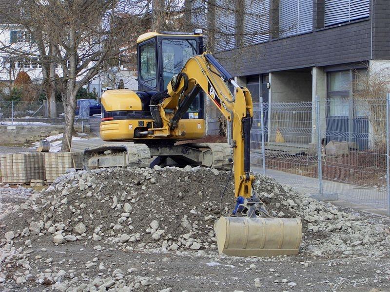 CAT 305 CR.2.jpg