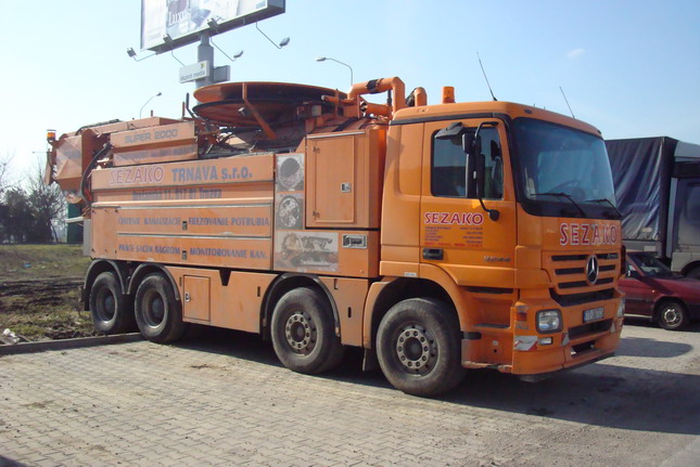 MB Actros 3244 8x4 Wideman Reichardt SUPER 2000 02.jpg